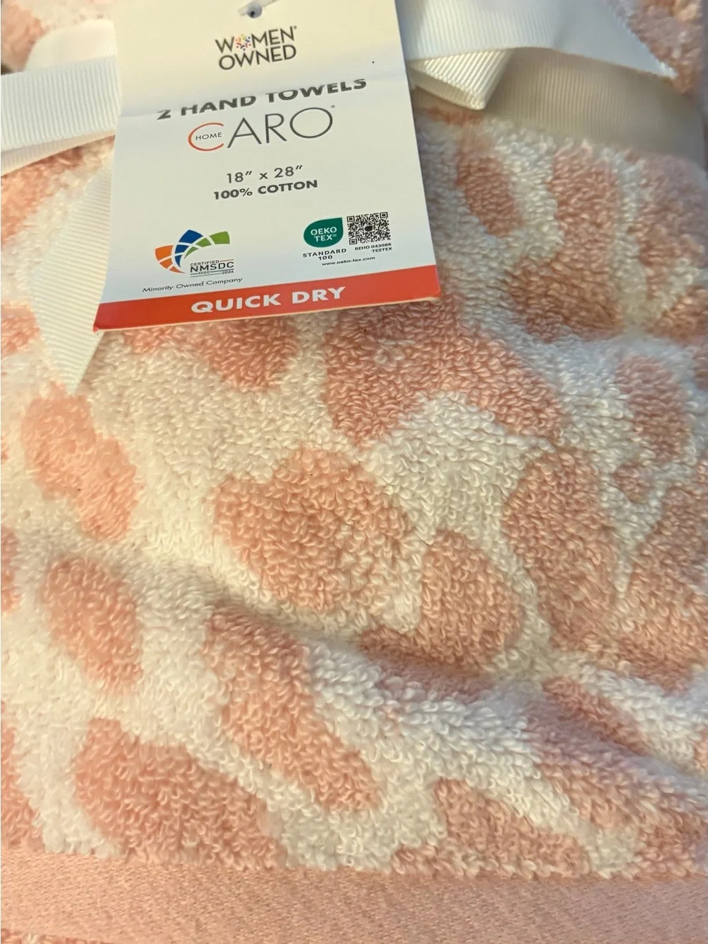 NWT Caro Home Pink and White Hand Towels - Set of 2 quick dry cotton